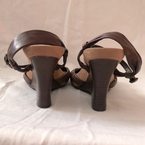 Kenneth Cole Reaction Wedge Sandals - Picture 4 of 7